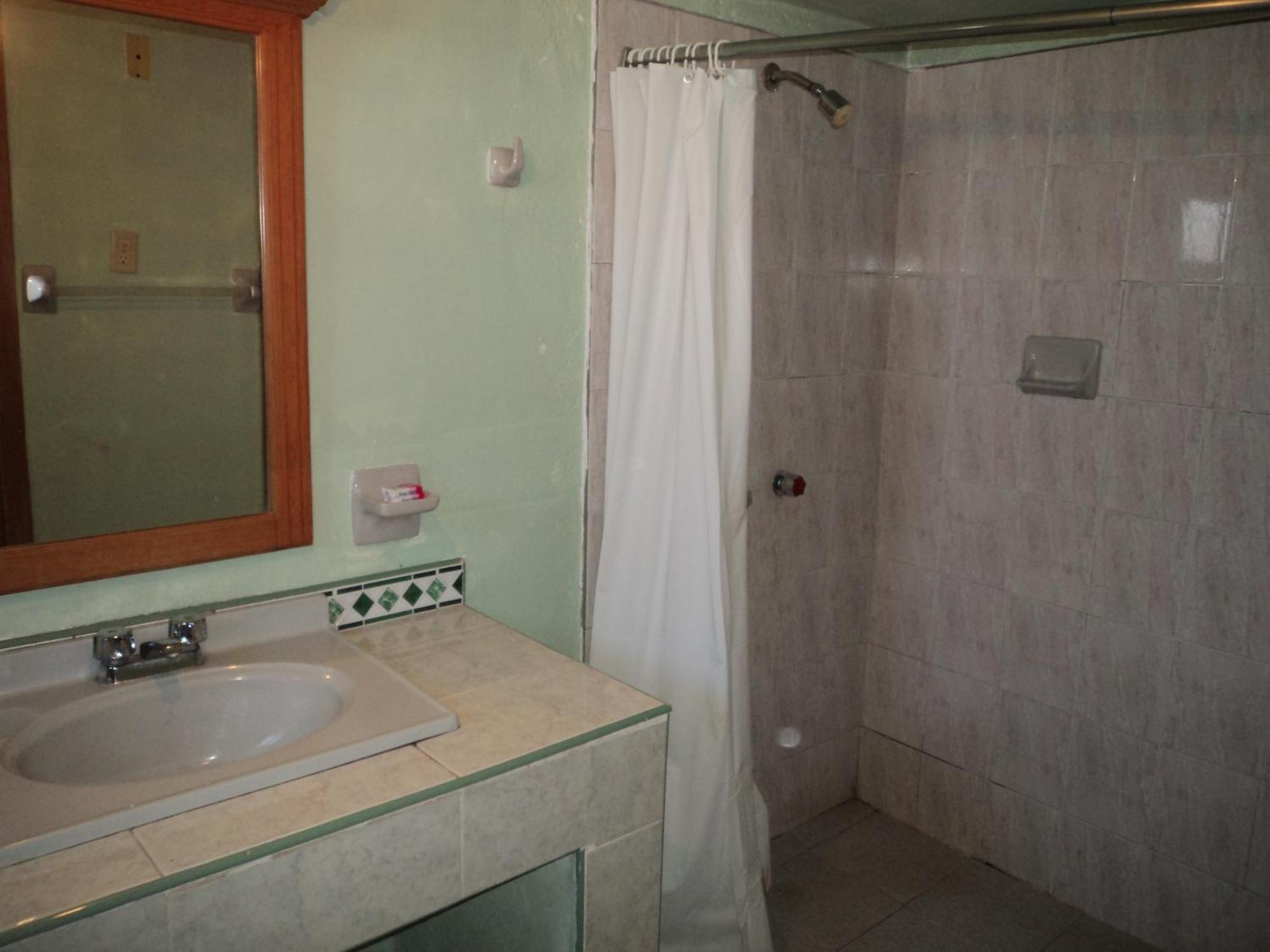 Cabanas Montebello Inn Creel Rom bilde